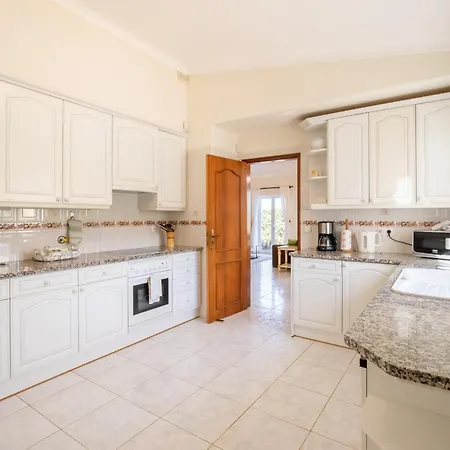 Дом отдыха 420 Maren *